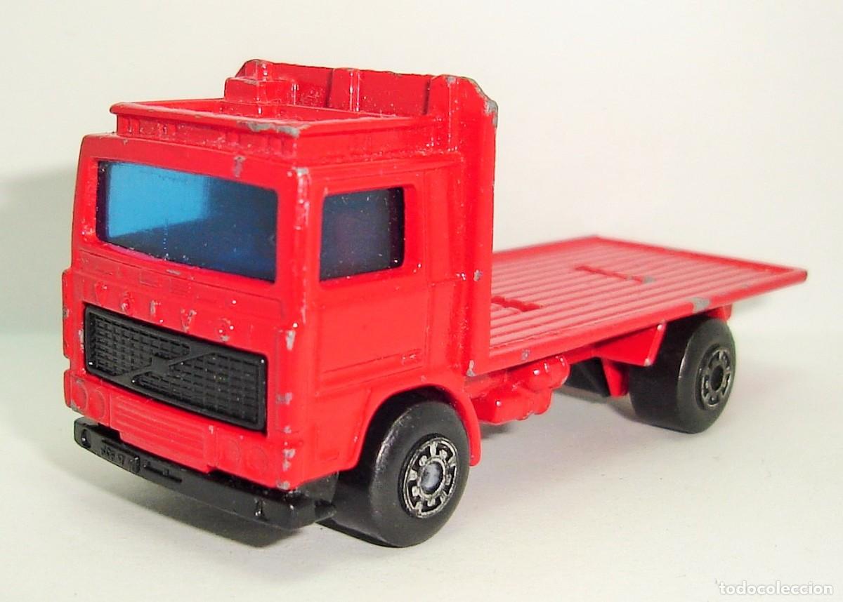 Coches a escala Matchbox: CAMION VOLVO MATCHBOX LESNEY - Foto 3