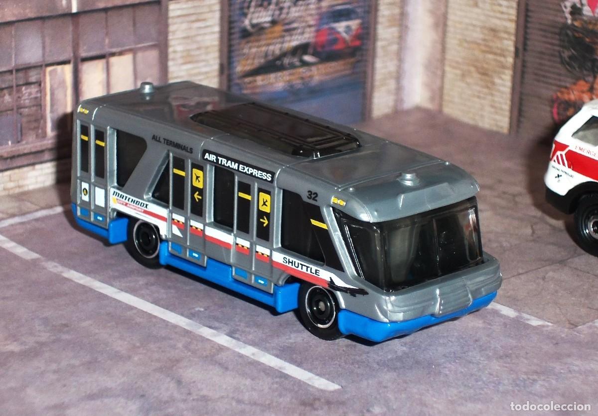 Coches a escala Matchbox: Autob&uacute;s SWIFT SHUTTLE - MATCHBOX 1/64 - Foto 1