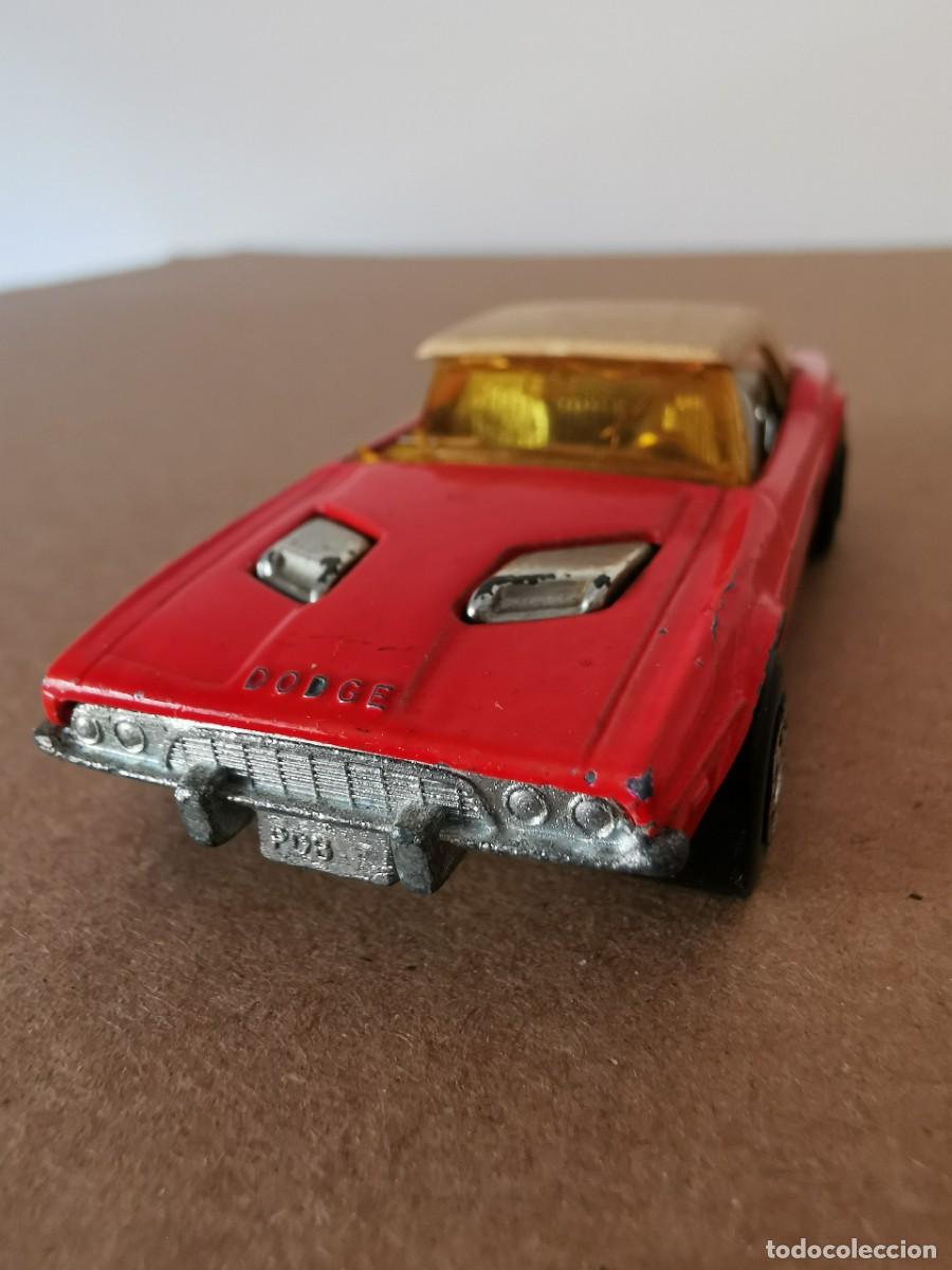 Coches a escala Matchbox: Dodge Challenger Matchbox 1/64 - Foto 2