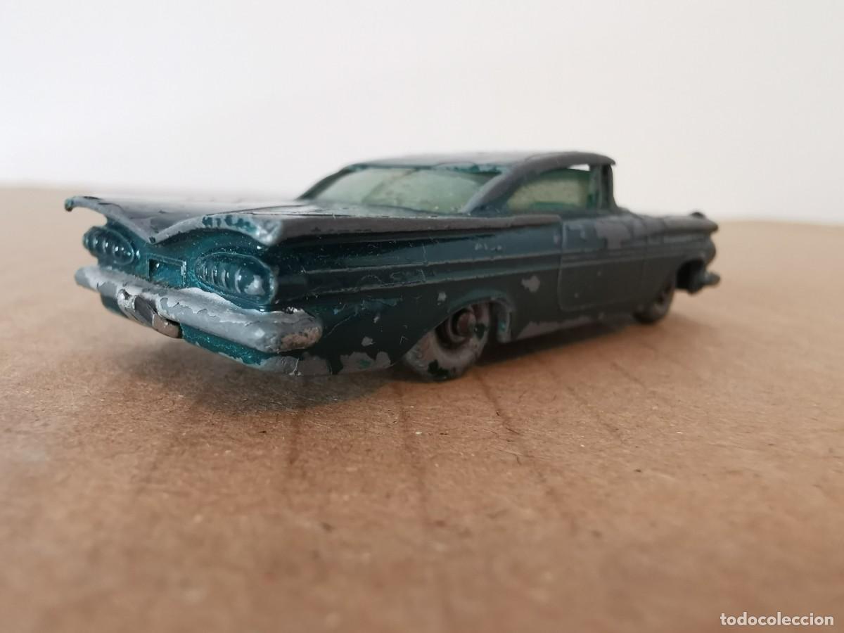 Coches a escala Matchbox: Chevrolet Impala Matchbox Lesney 1/64 - Foto 4