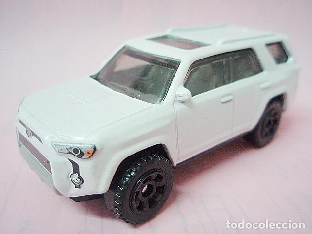 Coches a escala Matchbox: MATCHBOX MB1302 B * 2 TOYOTA 4RUNNER DEL 2018 - Foto 3