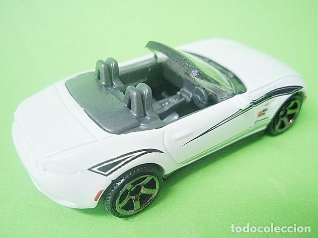 Coches a escala Matchbox: MATCHBOX MB1012 D * 12 MAZDA MX5 MIATA DEL 2015 - Foto 2