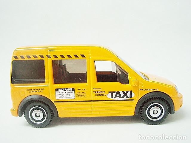 Coches a escala Matchbox: MATCHBOX MB798 A * 98 FORD TRANSIT CONNECT DEL 2010 - Foto 2