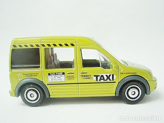 Coches a escala Matchbox: MATCHBOX MB798 B * 98 FORD TRANSIT CONNECT DEL 2010 - Foto 2