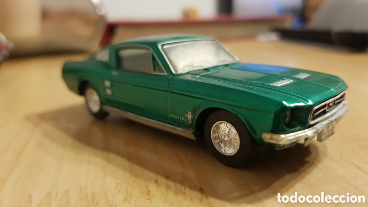 Coches a escala Matchbox: Coche de juguete Ford Mustang - Foto 2