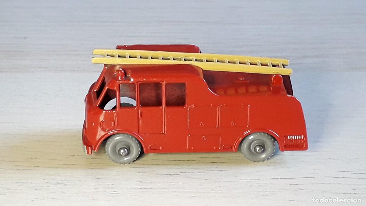 Coches a escala Matchbox: Cami&oacute;n bomberos Merryweather Fire Engine # 9, metal, Lesney Matchbox England, original a&ntilde;os 60.