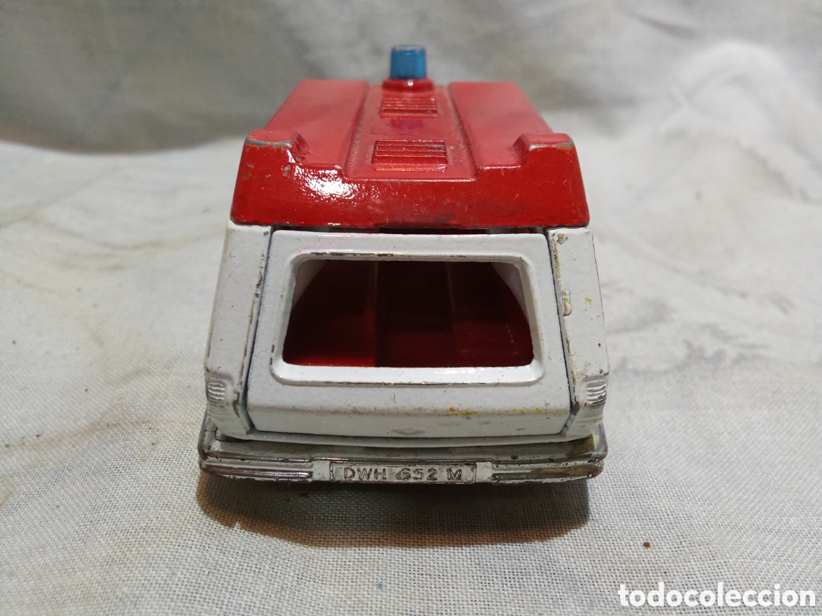 Coches a escala Matchbox: COCHE AMBULANCIA K-49 DE MATCHBOX - Foto 3