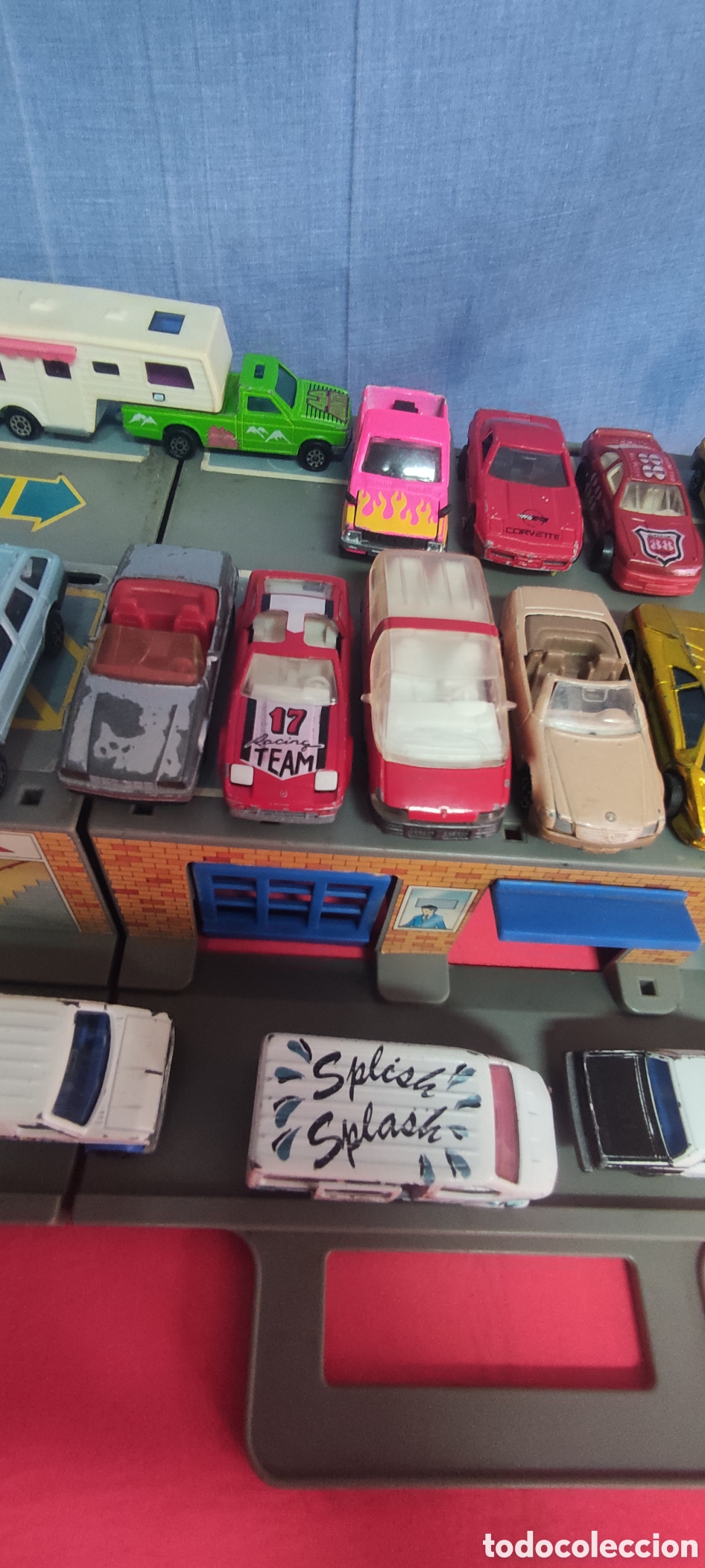 Coches a escala Matchbox: Malet&iacute;n Matchbox y 24 coches - Foto 7