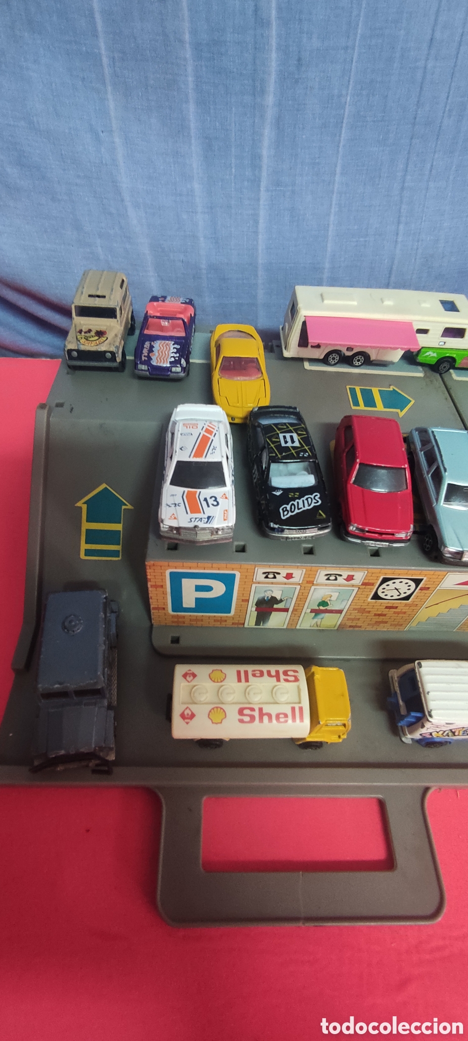 Coches a escala Matchbox: Malet&iacute;n Matchbox y 24 coches - Foto 9