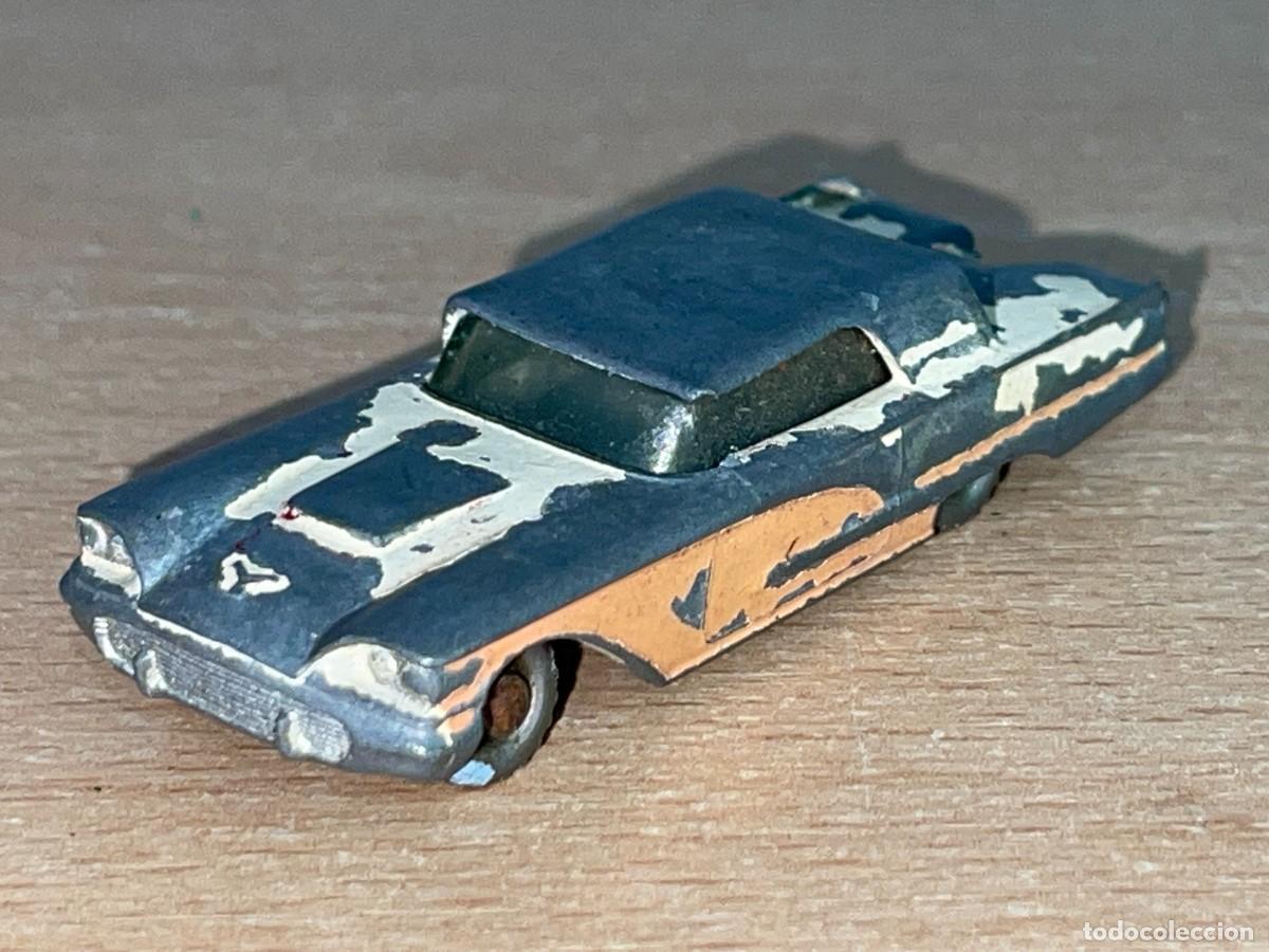 Coches a escala Matchbox: 105- Matchbox Lesney coche Ford Thunderbird N&ordm; 75 a&ntilde;os 60 Made in England die-cast metal car
