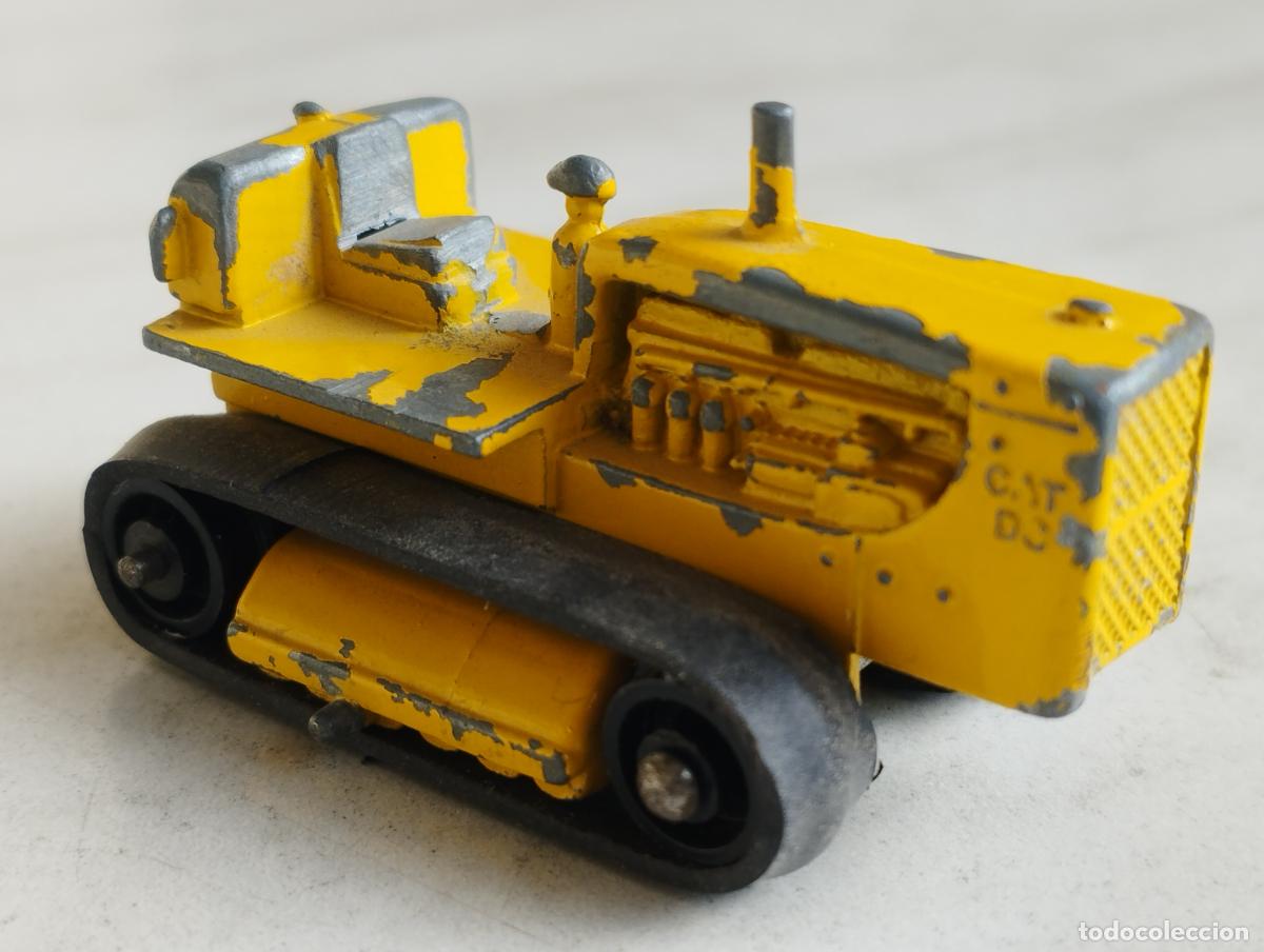 Coches a escala Matchbox: MAQUINA TRACTOR CATERPILLAR CAT D8 MATCHBOX LESNEY 1,64