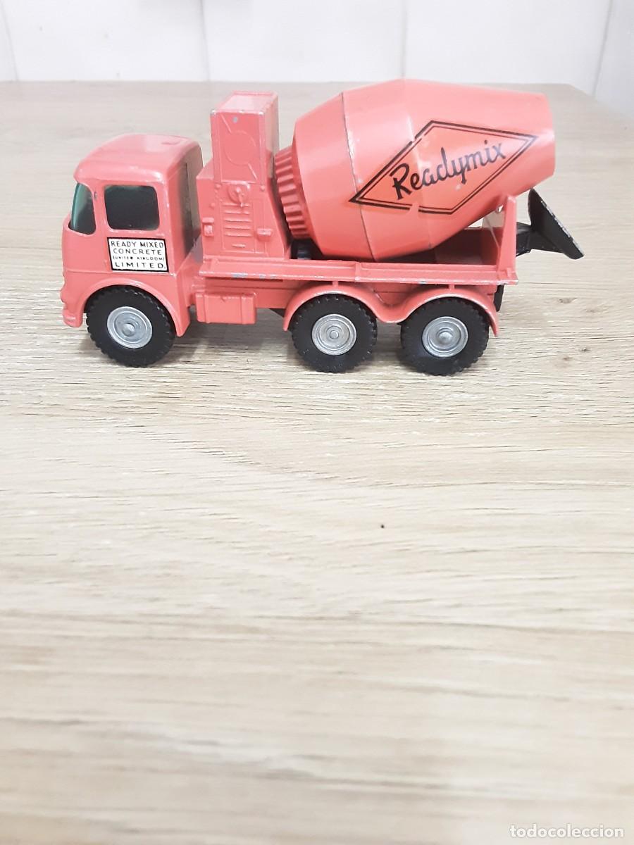 Coches a escala Matchbox: Camion hormigonera de juguete marca Lesney Matchbox.