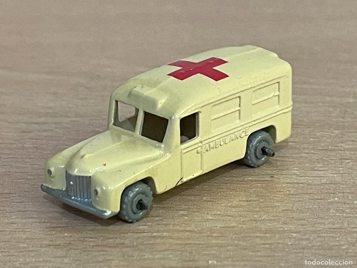 Voitures miniatures Matchbox: 204- Matchbox Lesney Moko antigua ambulancia Daimler Ambulance N&ordm; 14 a&ntilde;os 50 Made in England