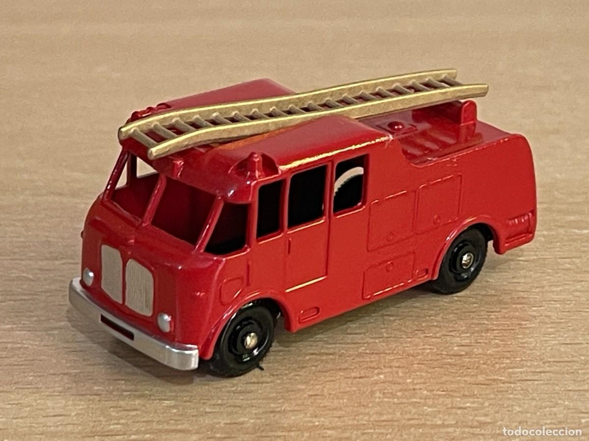 Model cars Matchbox: 220 Matchbox Lesney Merryweather Marquis Series III Fire Engine bomberos N&ordm;9 a&ntilde;os 60 Made in England