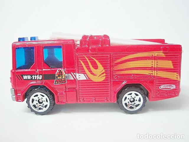 Coches a escala Matchbox: MATCHBOX MB402 B * 2 DENNIS SABRE FIRE TRUCK