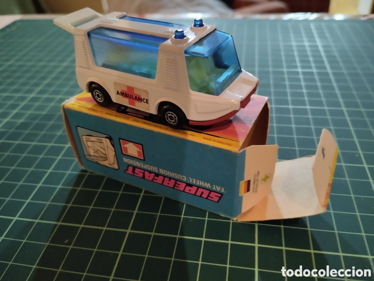 Coches a escala Matchbox: Matchbox stretcha fetcha ambulance