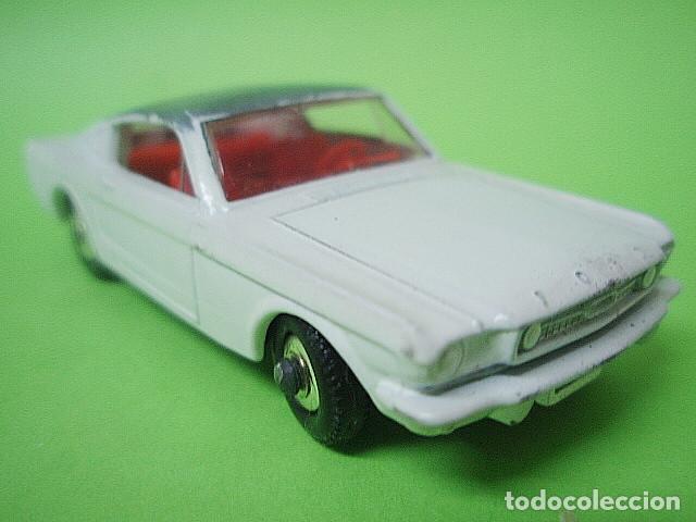 Coches a escala Matchbox: MATCHBOX RW 8 E FORD MUSTANG L 469 - Foto 3