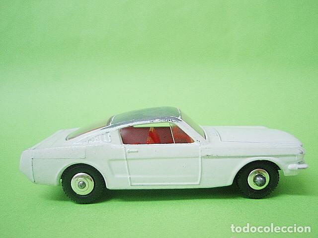 Coches a escala Matchbox: MATCHBOX RW 8 E FORD MUSTANG L 469 - Foto 4