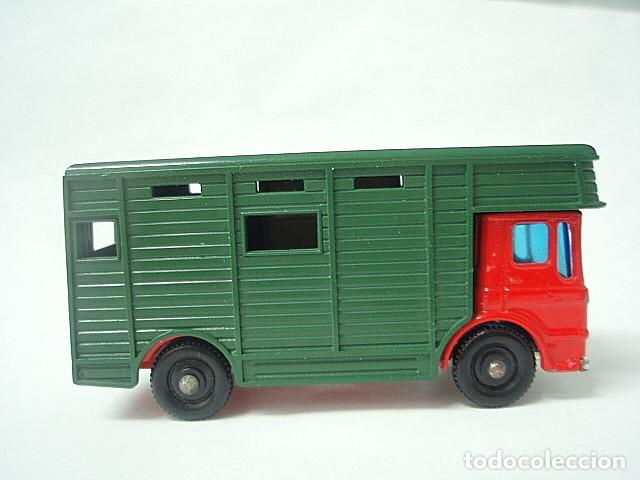 Coches a escala Matchbox: MATCHBOX RW 17 E AEC HORSE BOX L 473 - Foto 4