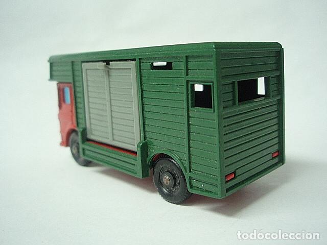 Coches a escala Matchbox: MATCHBOX RW 17 E AEC HORSE BOX L 473 - Foto 6