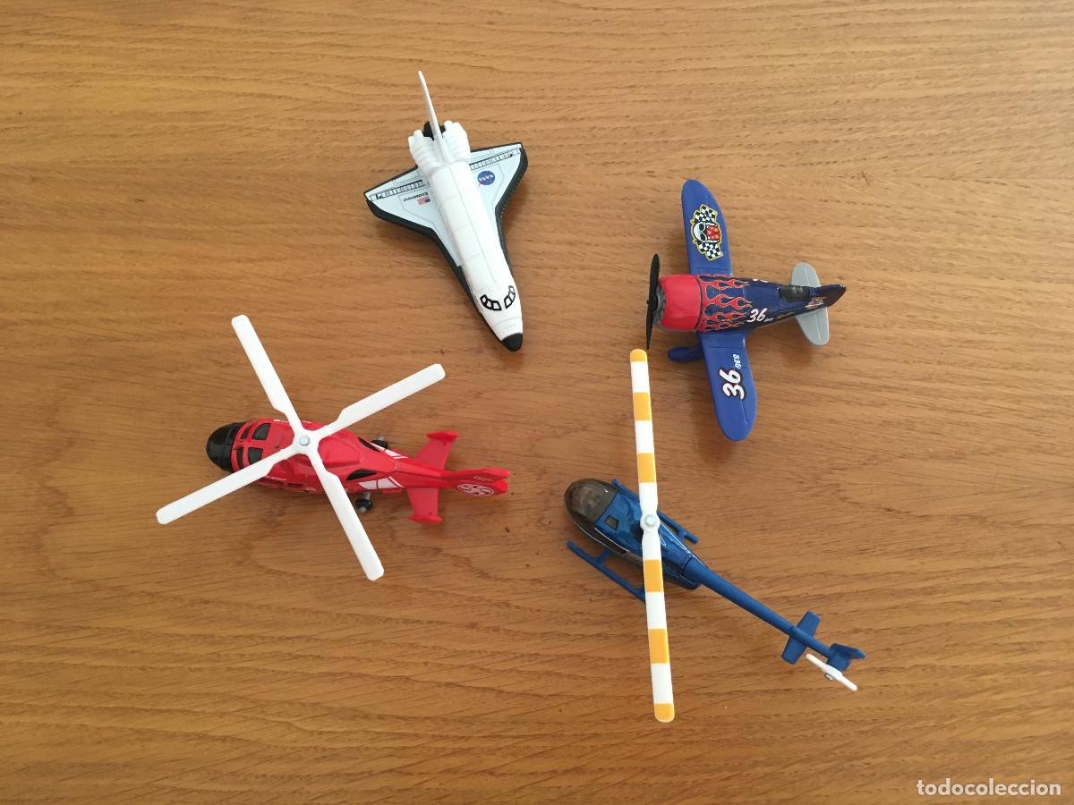 Coches a escala Matchbox: Conjunto de 4 aeronaves Matchbox. Gee bee, Space shuttle, Robinson r66 y eurocopter Dauphin