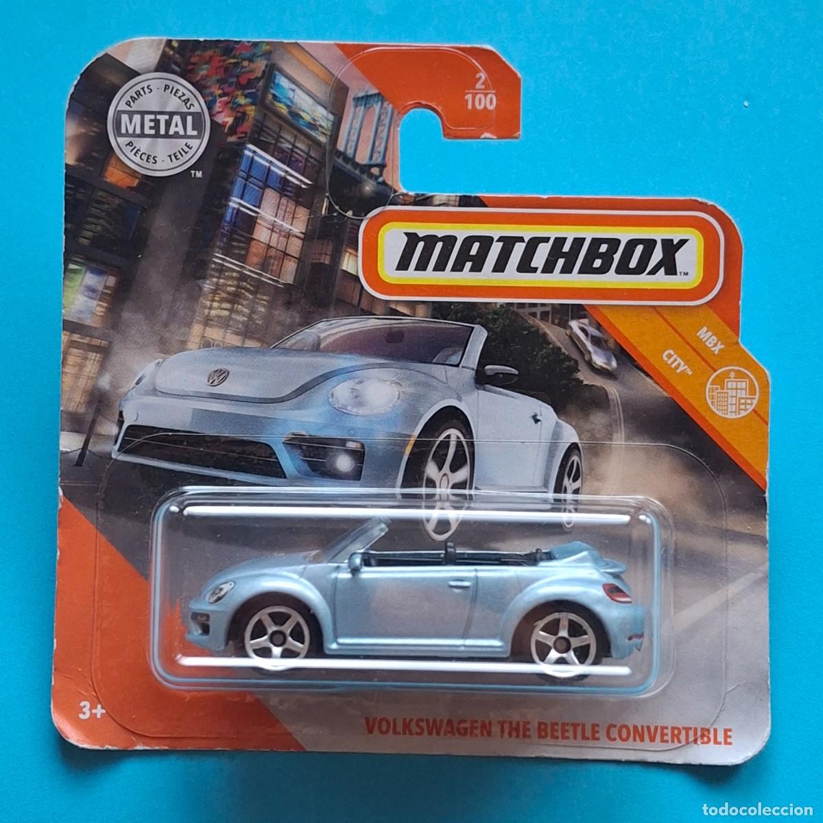 Coches a escala Matchbox: MATCHBOX 2020 2/100 - VOLKSWAGEN THE BEETLE CONVERTIBLE ESCARABAJO - NUEVO EN BLISTER - ESCALA 1:64