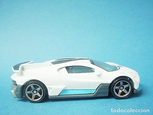 Coches a escala Matchbox: MATCHBOX MB1211 B * 11 BUGATTI DIVO DEL 2018 - Foto 2