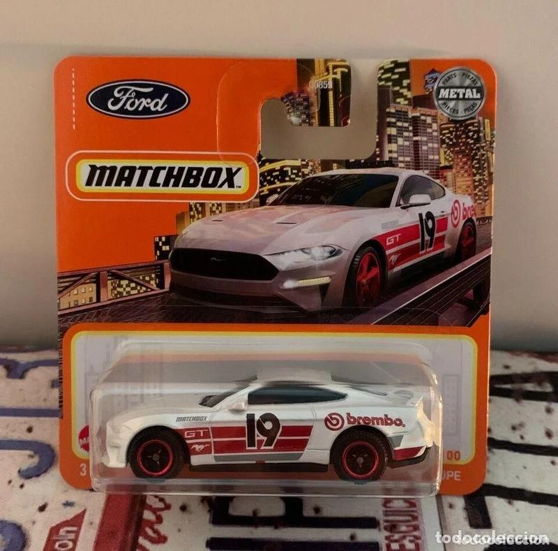 Coches a escala Matchbox: 19 Ford Mustang Coupe Matchbox