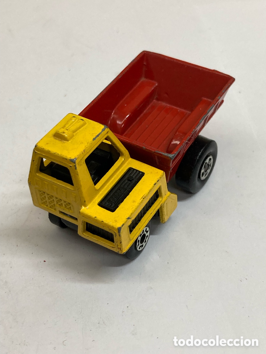 Coches a escala Matchbox: Miniatura cami&oacute;n de volteo Matchbox Superfast No. 26 Site Dumper vintage