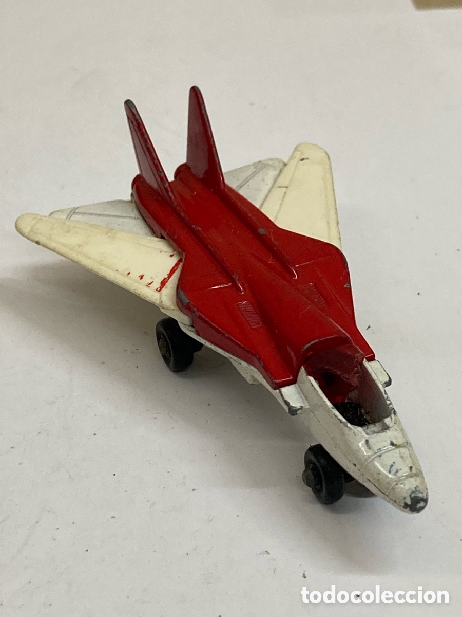 Coches a escala Matchbox: avi&oacute;n Matchbox Lesney No. 27 Swing Wing, fabricado en 1981