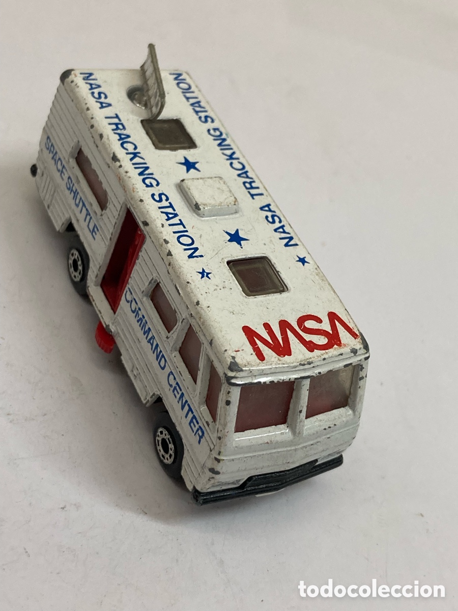 Coches a escala Matchbox: Miniatura Veh&iacute;culo del Centro de Comando de la Estaci&oacute;n de Seguimiento de la NASA Matchbox