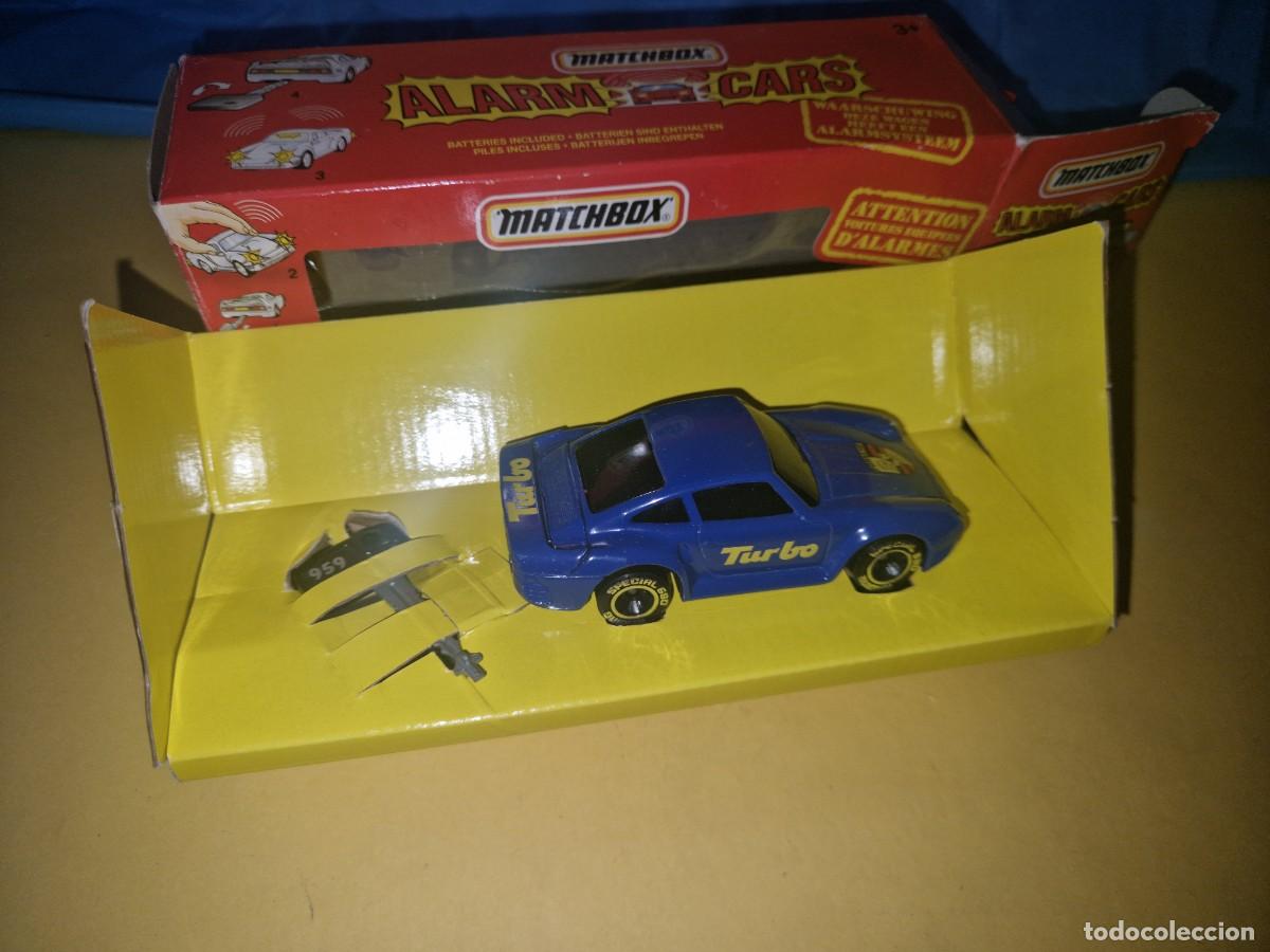 Coches a escala Matchbox: PORSCHE 959 CON LLAVE- MATCHBOX ALARM CARS -SONIDO Y LUCES