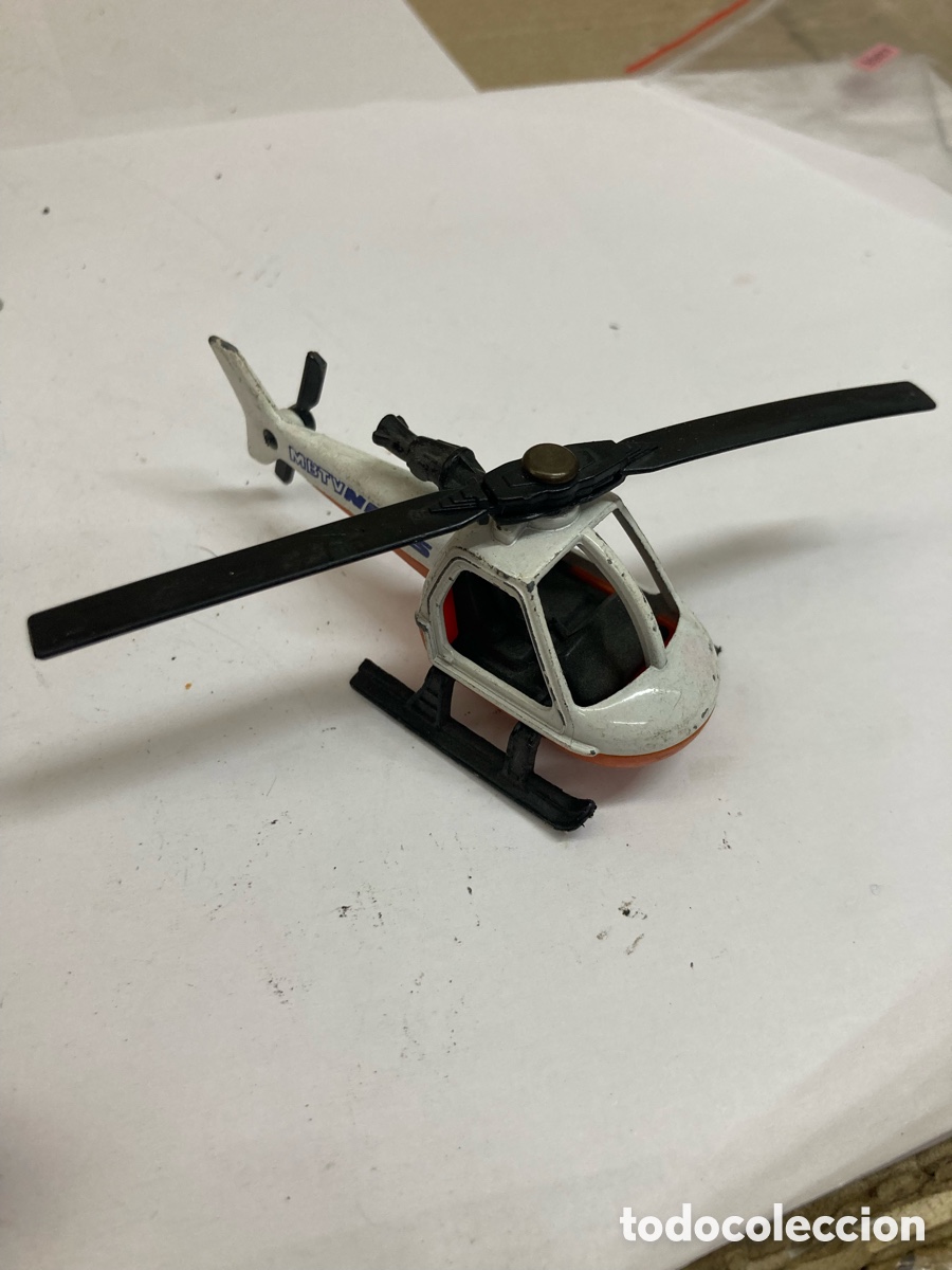 Auto in scala Matchbox: helic&oacute;ptero de juguete Matchbox Lesney del modelo MBTV News, fabricado en Inglaterra