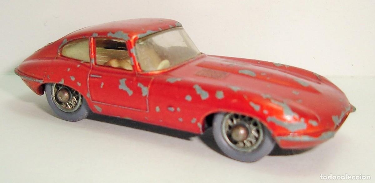 Coches a escala Matchbox: JAGUAR E TYPE MATCHBOX LESNEY NUMERO 32 LOTE 315 - Foto 2