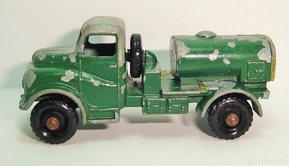 Coches a escala Matchbox: DESGUACE CAMION CISTERNA AUSTIN MATCHBOX LESNEY NUMERO 71 LOTE 335