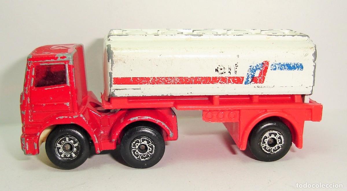 Coches a escala Matchbox: CAMION LEYLAND CISTERNA ARTICULADO MATCHBOX LESNEY LOTE 365