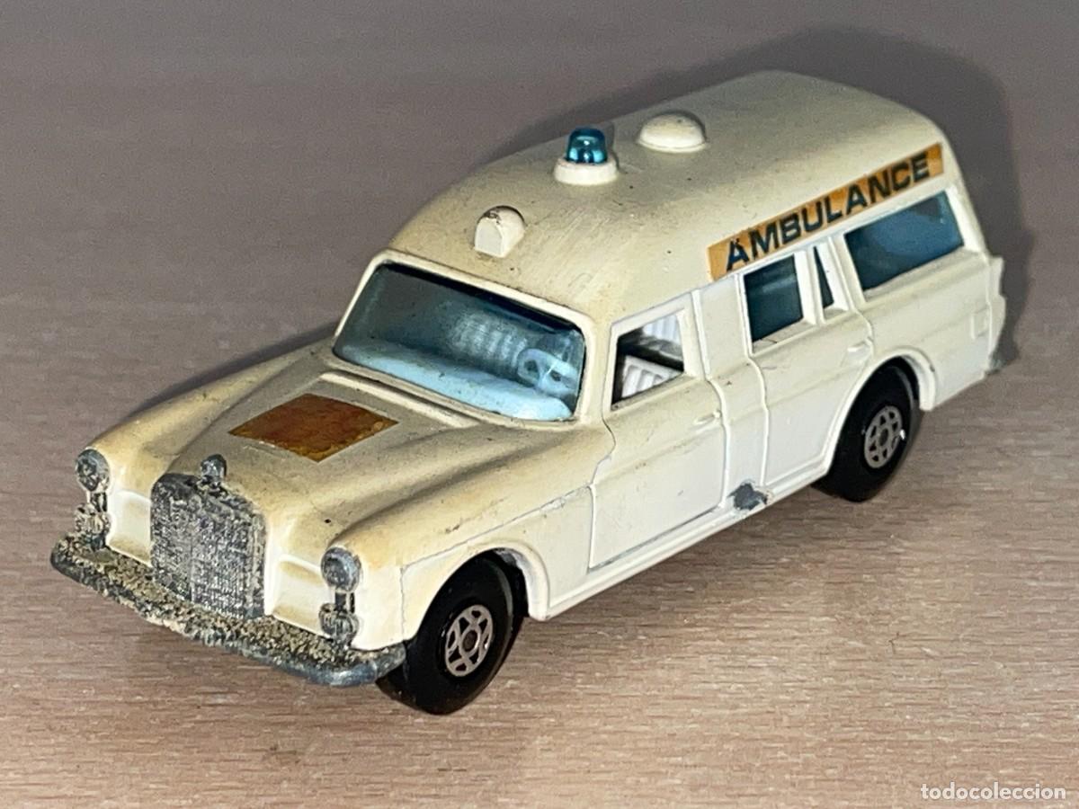 Coches a escala Matchbox: 419- Antiguo coche Matchbox MERCEDES-BENZ Binz Ambulance K-26 Made in England Speed Kings Lesney