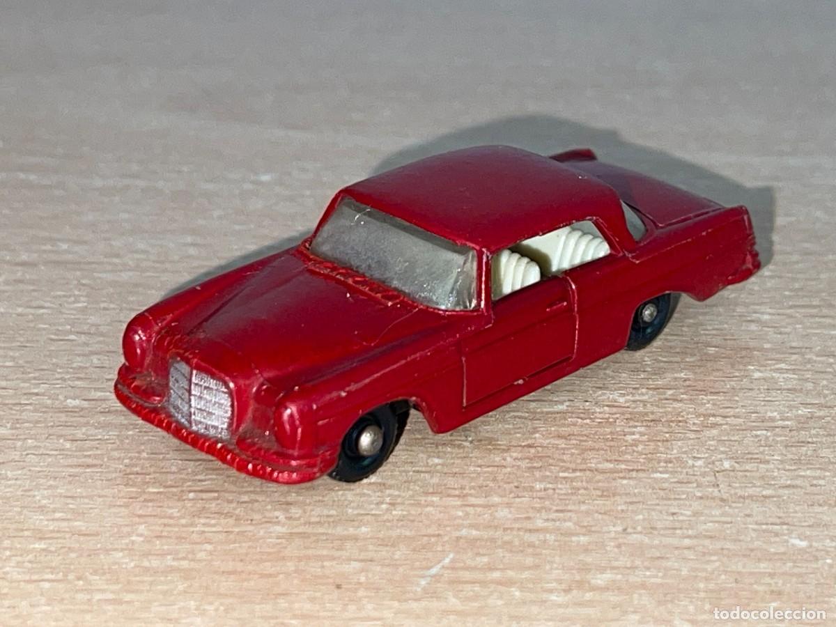 Coches a escala Matchbox: 518- Antiguo coche Matchbox Lesney Mercedes-Benz 220SE N&ordm; 53 rojo a&ntilde;os 60 Made in England die-cast