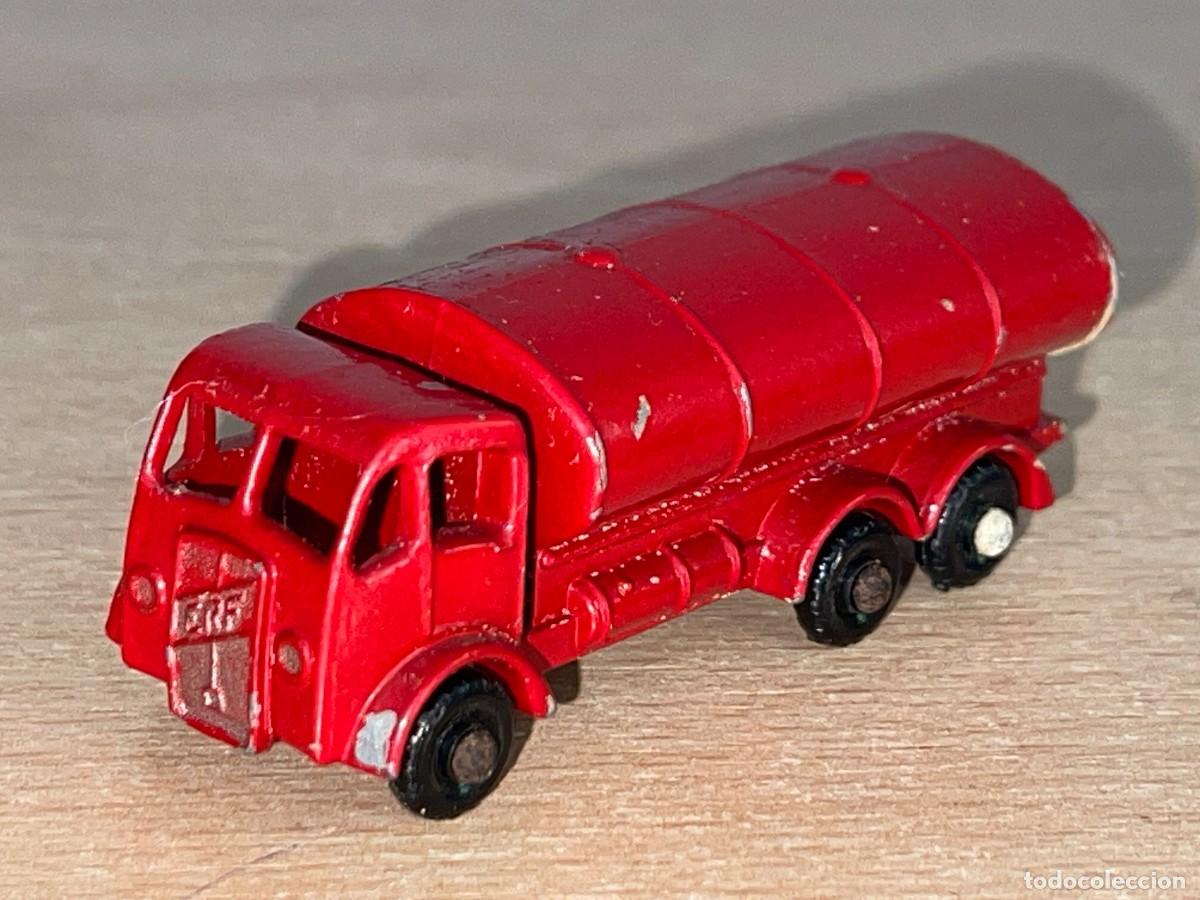 Coches a escala Matchbox: 576- Antiguo cami&oacute;n Matchbox Moko Lesney Petrol Tanker ESSO N&ordm; 11 Cisterna a&ntilde;os 60 Made in England