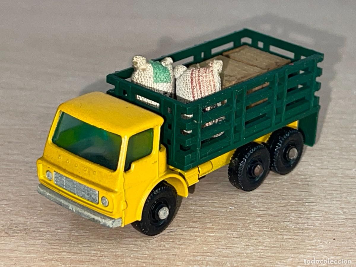 Coches a escala Matchbox: 589 Antiguo cami&oacute;n Lesney Matchbox Series Stake Truck Carga Cajas Sacos N&ordm; 4 a&ntilde;os 60 Made in England