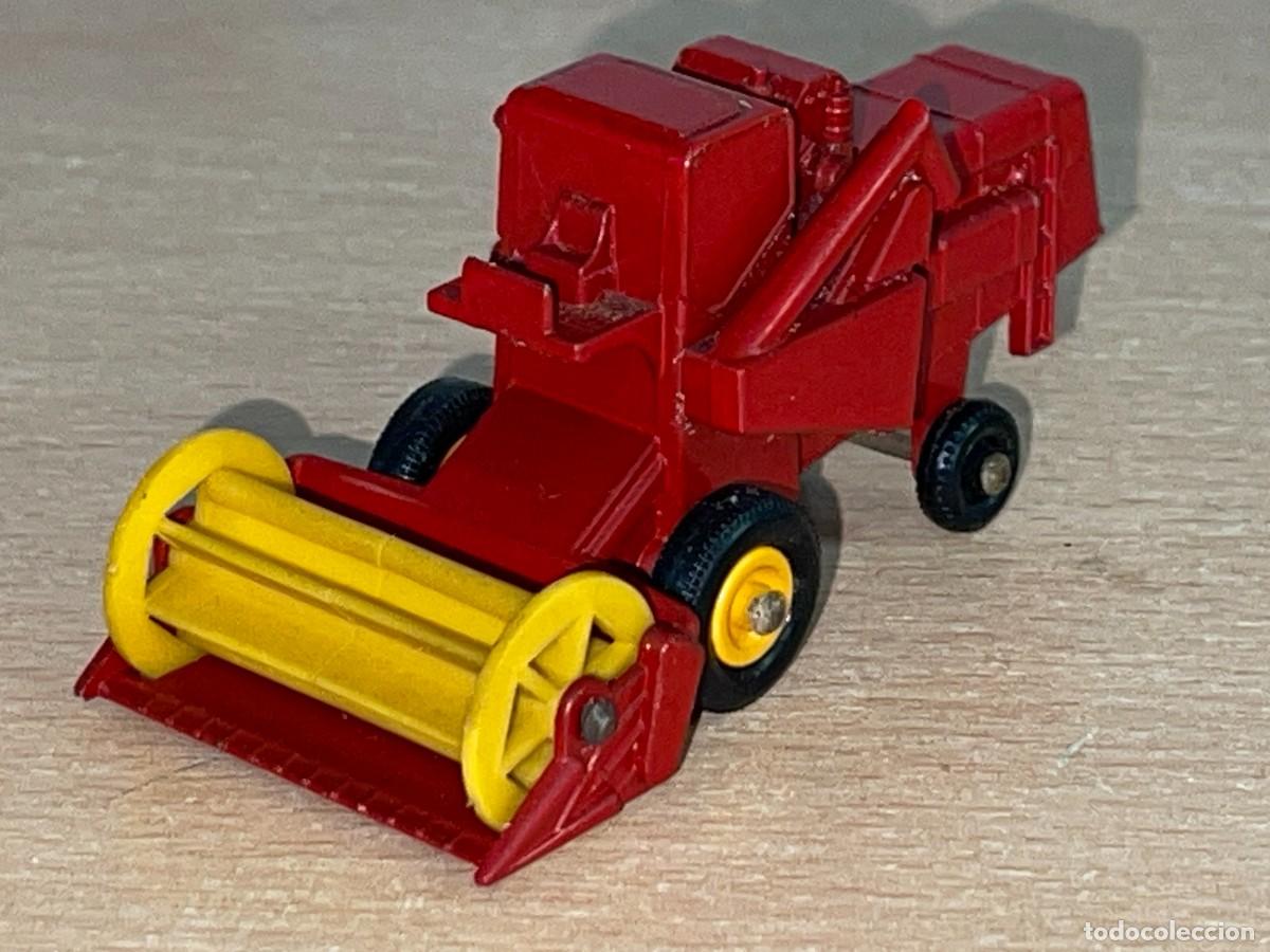 Coches a escala Matchbox: 640- Antigua cosechadora Lesney Matchbox Series Class Combine Harvester N&ordm; 65 roja a&ntilde;os 60 England
