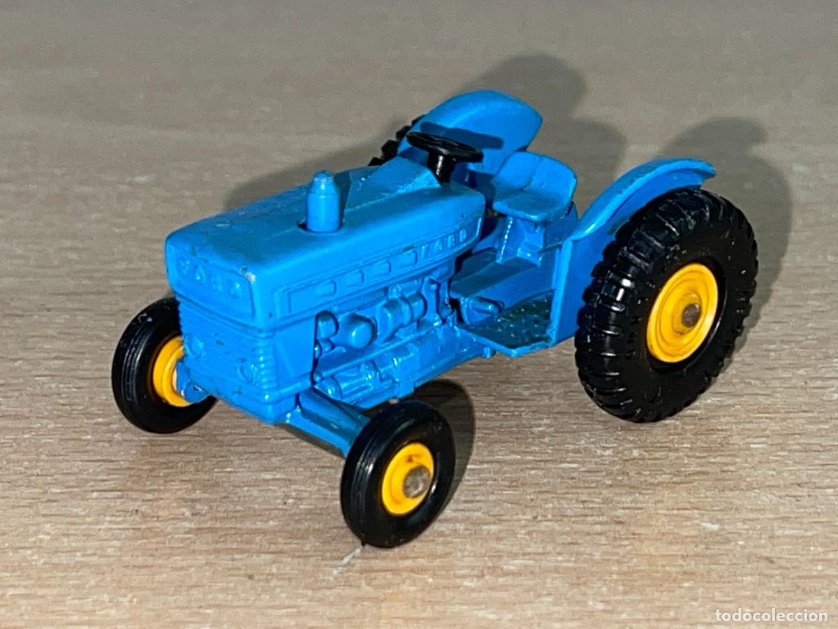 Coches a escala Matchbox: 647- Antiguo tractor Lesney Matchbox Series Ford Tractor N&ordm; 39 azul a&ntilde;os 60 Made in England die-cast