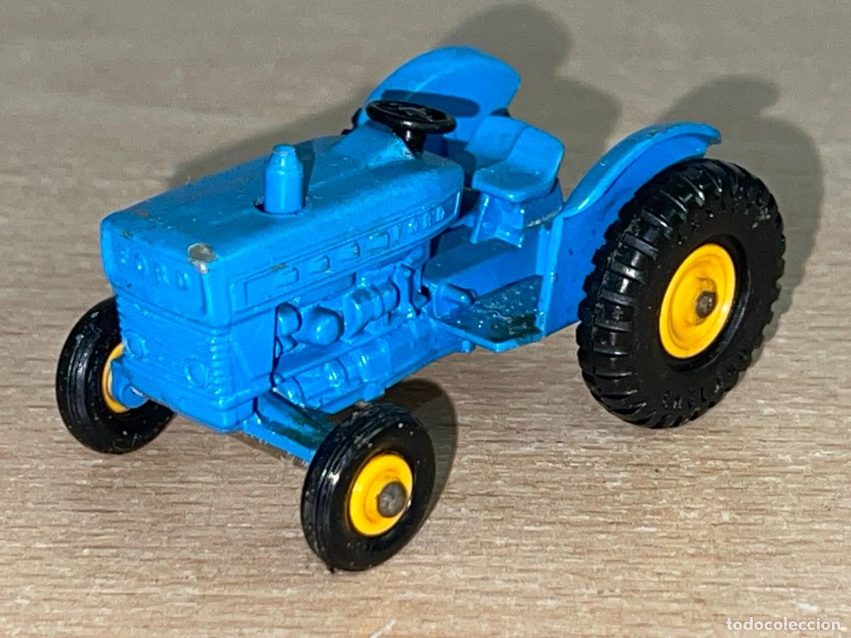 Coches a escala Matchbox: 649- Antiguo tractor Lesney Matchbox Series Ford Tractor N&ordm; 39 azul a&ntilde;os 60 Made in England die-cast