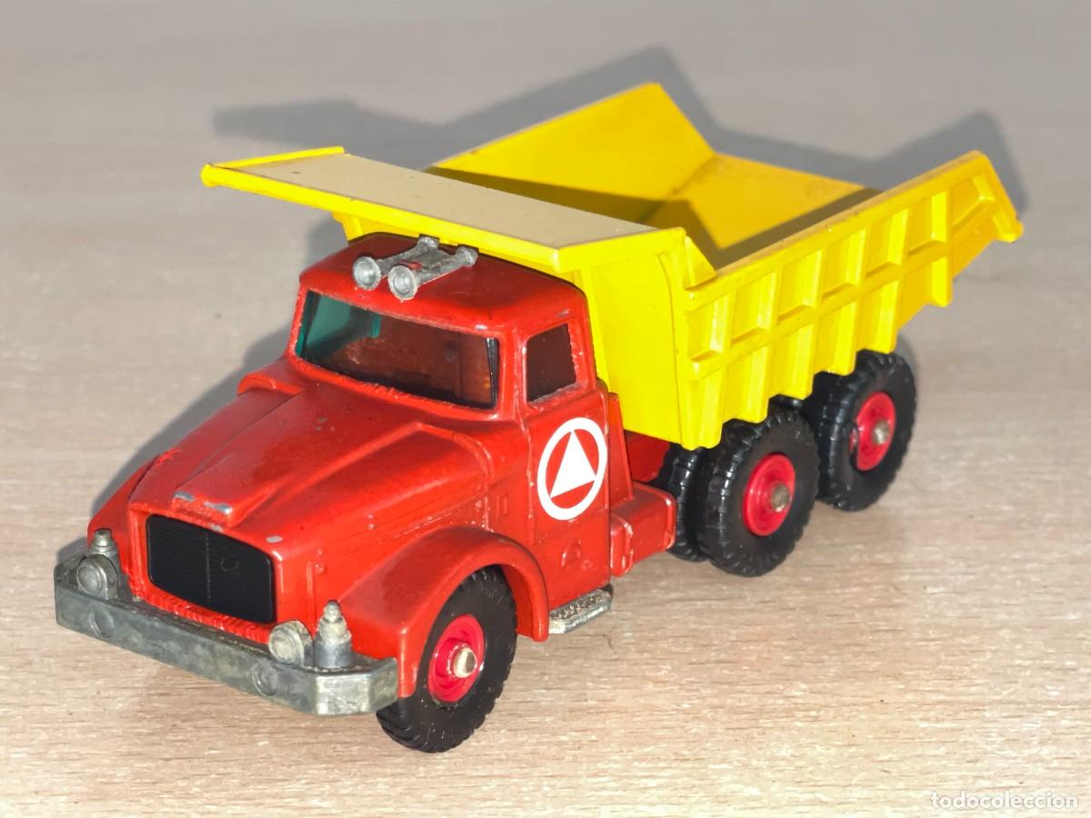Coches a escala Matchbox: 725- Antiguo cami&oacute;n volquete Lesney Matchbox Series King Size Scammell Tipper Truck N&ordm; K-19 a&ntilde;os 60