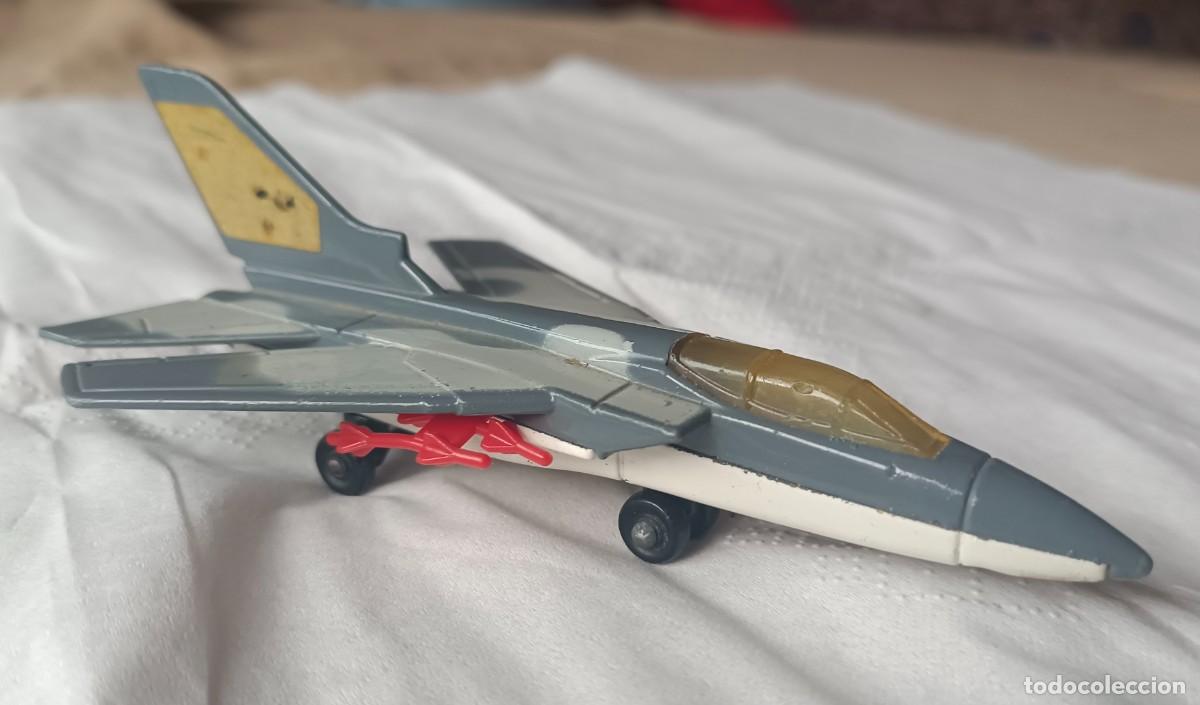 Coches a escala Matchbox: Avi&oacute;n Tornado SB 22. Matchbox. Made England