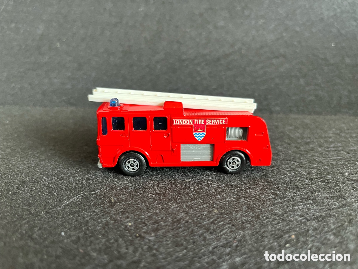 Coches a escala Matchbox: MATCHBOX MERRYWHETHER FIRE ENGINE - Foto 1