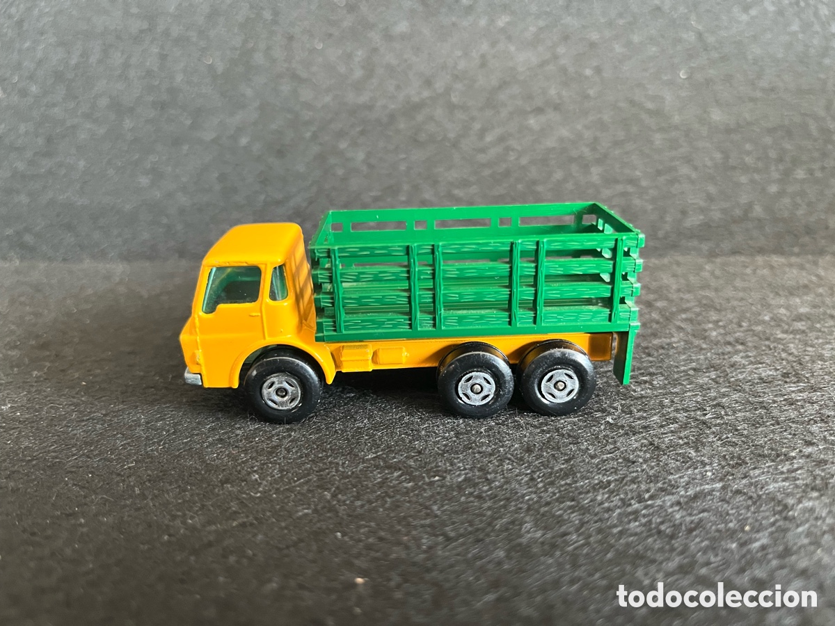Coches a escala Matchbox: MATCHBOX DODGE STAKE TRUCK