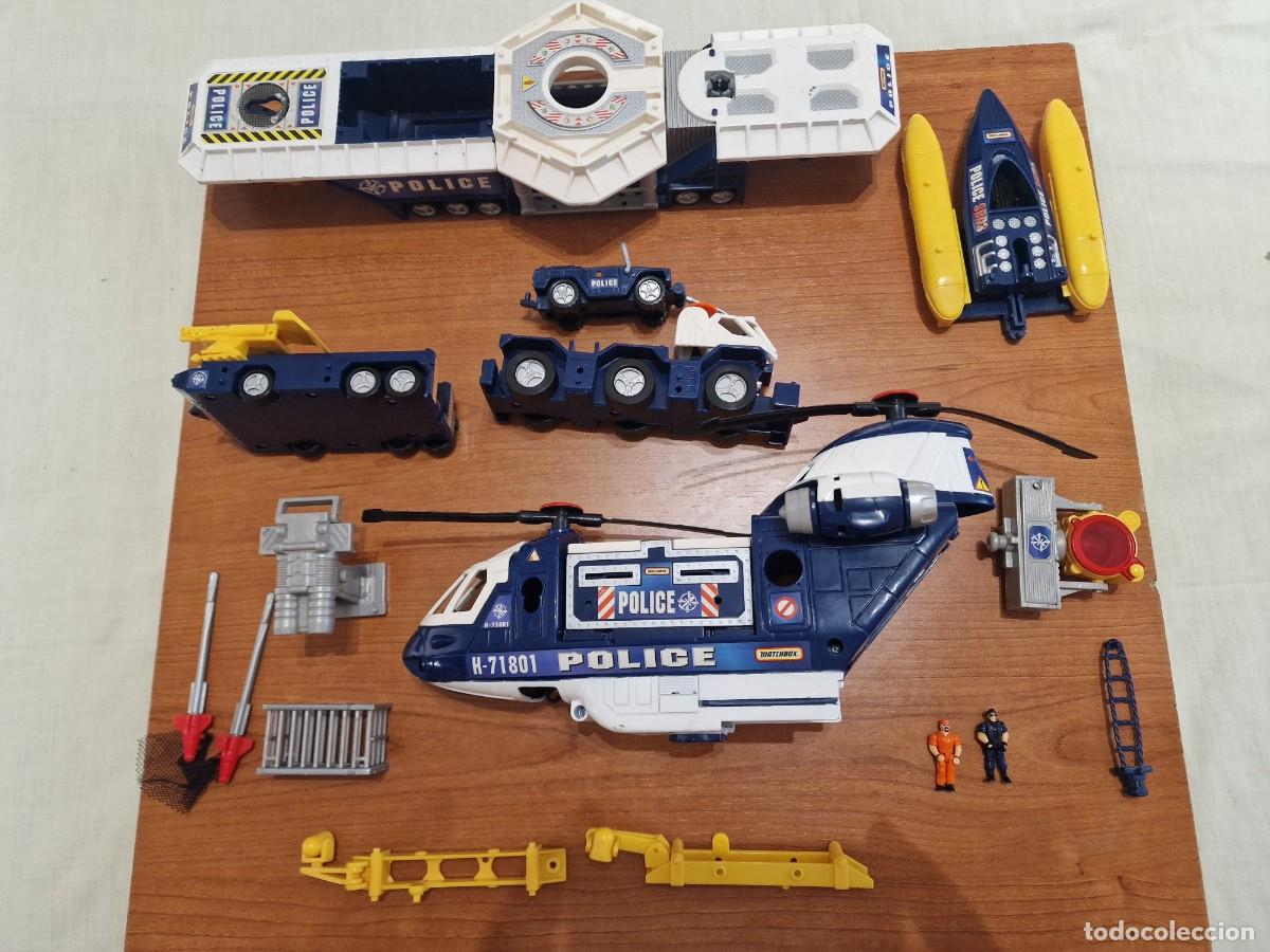 Coches a escala Matchbox: Lote 2834. Mega Rip de Polic&iacute;a, de la marca Matchbox, completo