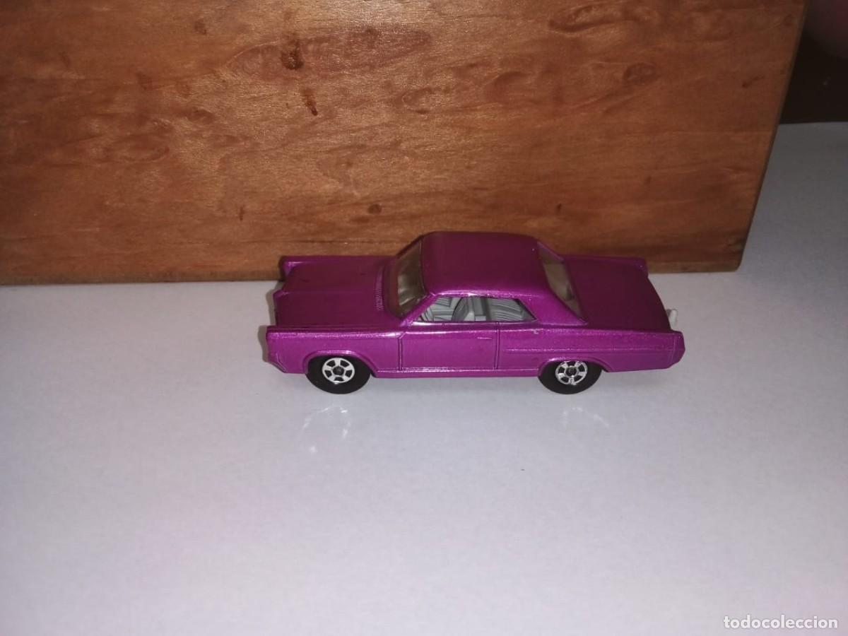 Coches a escala Matchbox: Matchbox Superfast Pontiac color purpura, excelente