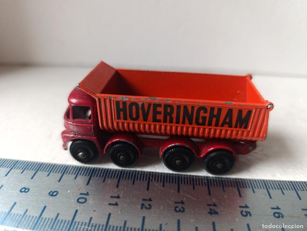 Coches a escala Matchbox: FIGURA DE PVC - CAMION HOVERINGHAM TIPPER N&ordm; 17 - LESNEY - MATCHBOX - ( )